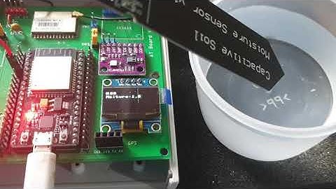 MicroPython กับ Capacitive Soil Moisture Sensor