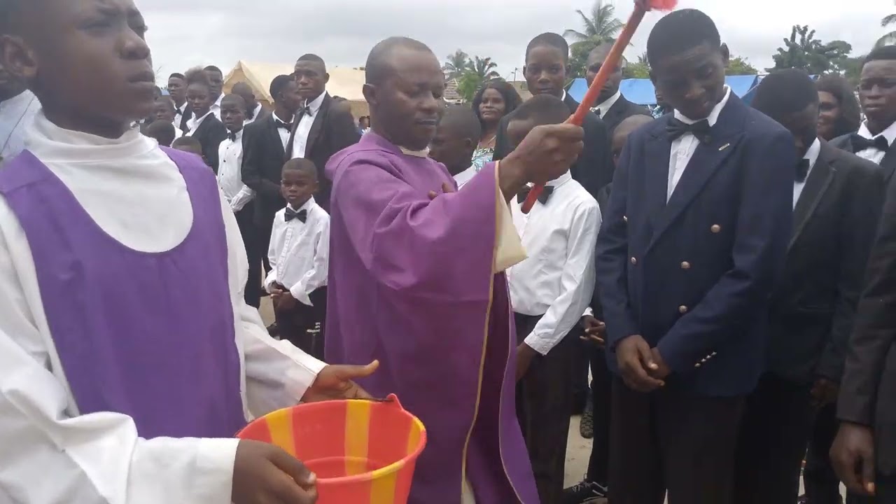 installation de la chorale St Pierre km5