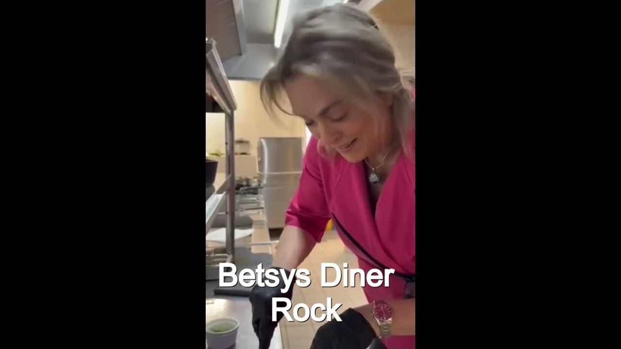 BETSY’S DINER ROCK