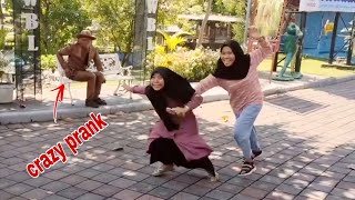 Download Lagu New prank just for laughs. Crazy prank 2025 MP3