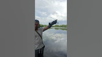 Купил рогатку для рыбалки | Пробная охота на рыбу |  Рыбалка с рогаткой на озере |