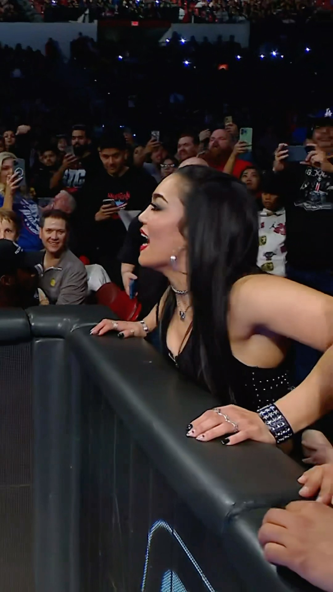 Roxanne Perez getting a front row seat ?