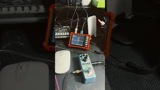 Dirty bass noises with Behringer MS-1 and digital modulation effect #distortion #guitarpedals