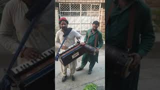 Tajdare-Haram Live Performed by Street Talented Singers of Karachi Best Performance