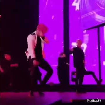 Exo Hitting The Woah