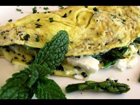 Clean Eating Asparagus & Herb Omelet | Clean & Delicious