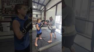 Watch to the end for the full evaluation. Elbows to knees (combos) during his Muay Thai lesson.