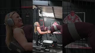Pre set prep as a girly #bodybuilding #glutes #gym #gymgirl #workout #lifting #training