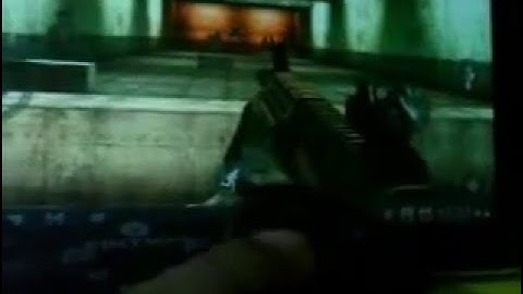 playing Modern Combat 3 with joystick