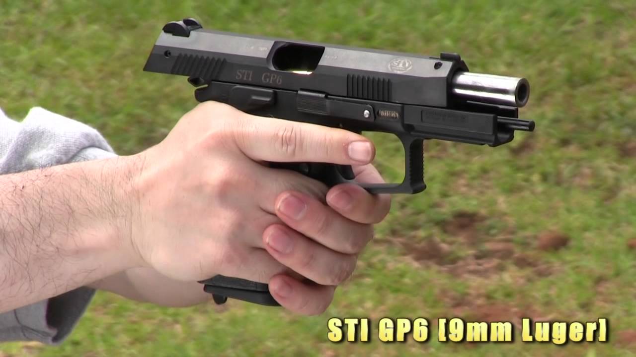 ベレッタクーガー GOSRで射撃!! グアム実弾射撃2012 - YouTube