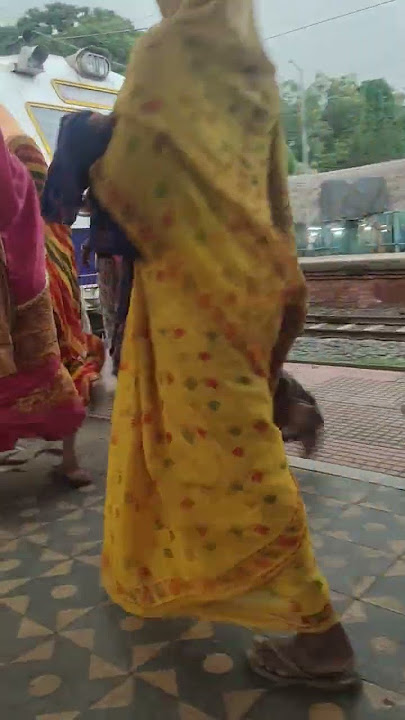 Local train entry at station.. #bhojpuri #dj #railway #viral