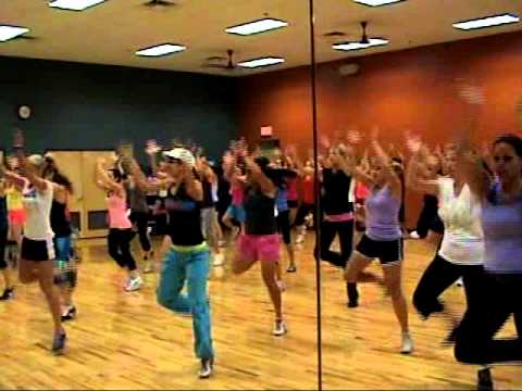 Zumba!!! Shake it by Metro Station at Mountainside...