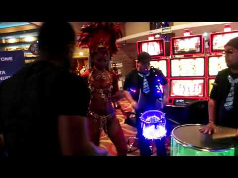 🟡 Las Vegas | I check out the Circa Hotel & Casino With Pool Stadium too! #shorts