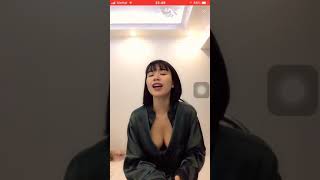 Linh Miu live bigo lộ hàng