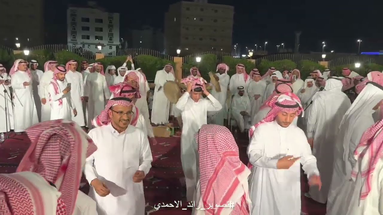 لعب بدواني بحفل مسلم بن معلا الاحمدي بمناسبة زواج ابنه مشاري ، المدينة المنورة يوجد روابط بالوصف