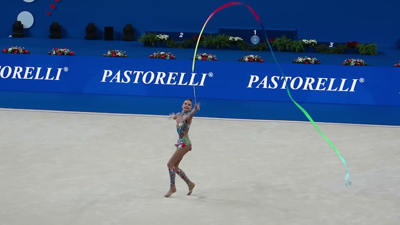 Arina Averina - Ribbon - Pesaro 2017 - HD