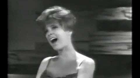 JULIE LONDON "Kansas City" & "Cry me a River"  (1964)