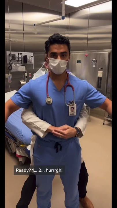 ER doctor teaches Heimlich maneuver