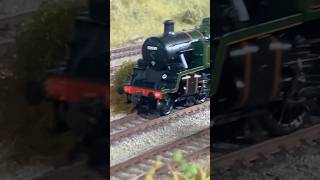 Standard 3mt Tank Engine 82030 Pulling Some Petrol Tankers #modelrailway #oogauge #train #steamtrain