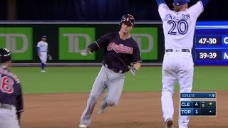 CLE@TOR: Naquin drives in an insurance run in the 9th