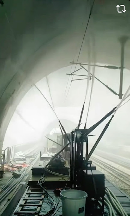 This is how railway tunnels clean up in china 🇨🇳