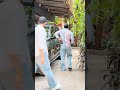 Style Lesson: Sunil Shetty se seekhein 'Smart Casuals' kaise carry karein