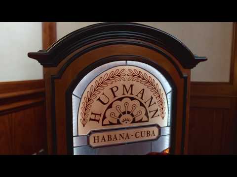 Discover our Cigar Lounge