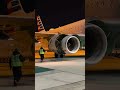 How to approach an engine while it’s running#srilanka  #aircraft #aviation