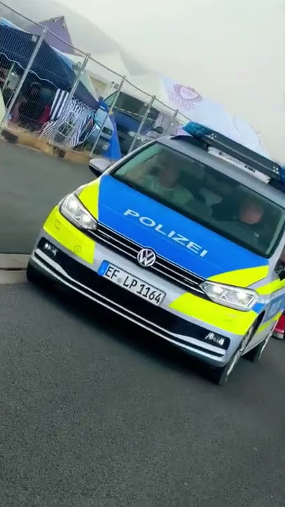 1 2 Polizei ist immer dabei