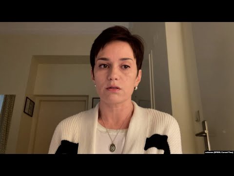 Wife Of Jailed Russian Opposition Politician Vladimir Kara-Murza Says She Fears For His Life