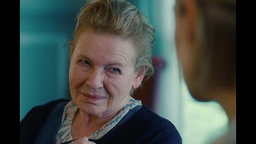 映画『パーフェクト・ケア』本編映像―あなたは何者？―