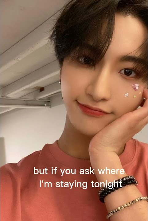 heyyy-you-stan-ateez-right-hongjoong-seonghwa-ver-ateez