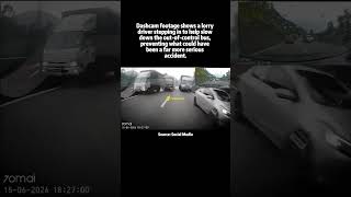 😱 This Lorry Driver May Have Prevented a Major Highway Disaster #whatsfunmy #accident #staysafe