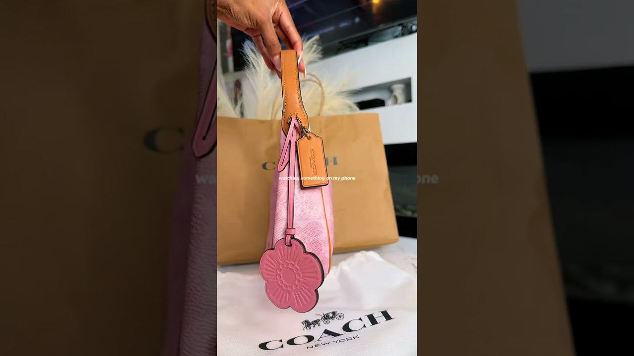 #coachbags #handbaginspo #fashionaccessories #styleupgrade #luxurylifestyle