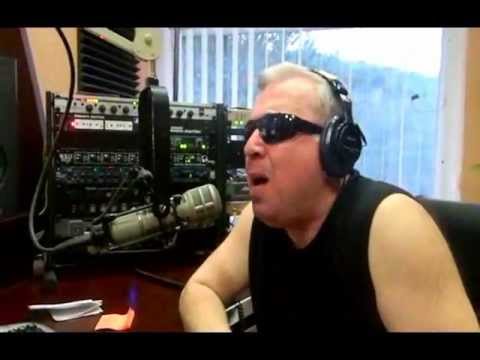 მიშა ზაქარიაშვილი - მიყვარხარო. ცოცხალი შესრულება \"არ დაიდარდოში\" Misha Zaqariashvili - Miyvarxaro