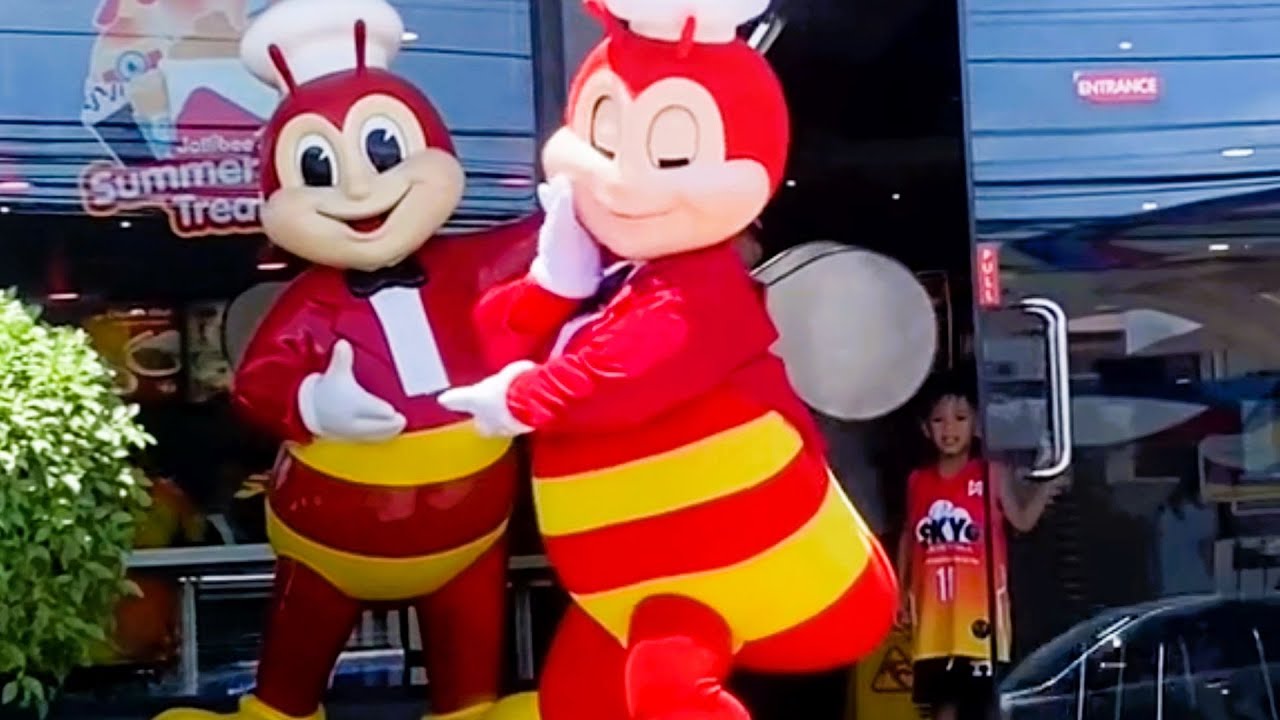 Jollibee Mascot Fails & Bloopers: Unseen Moments
