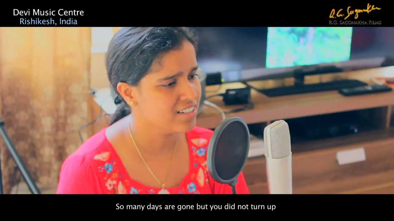 Devi Music Ashram (Rishikesh India) - Neeti singing - pritam aao more mandirwa