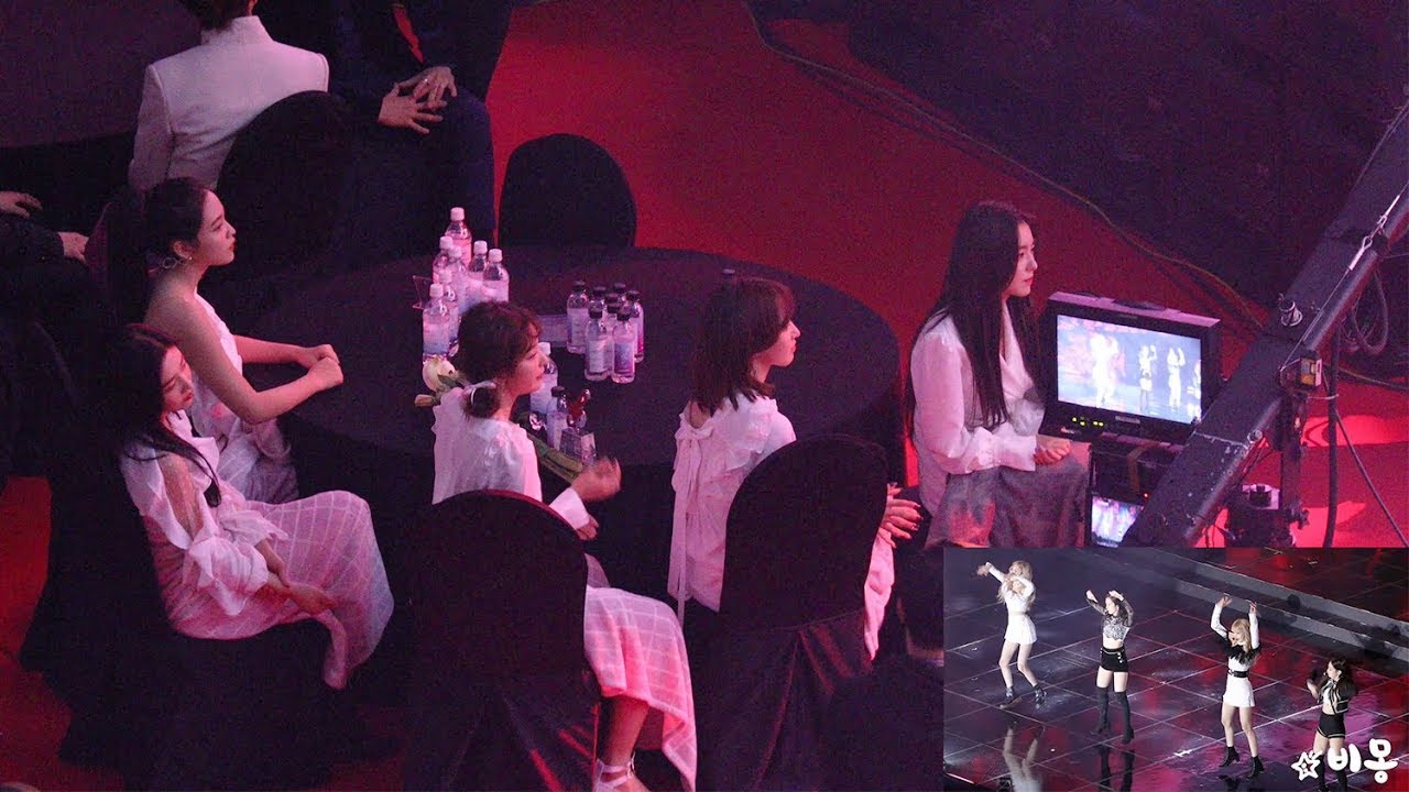 190123 Red Velvet Reaction to BLACKPINK (블랙핑크 무대보는 레드벨벳) 4K 직캠 by 비몽