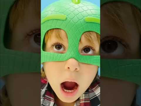Çocuk PJ Masks'a Dönüştü! Laboratuvarda DÖNÜŞÜM!