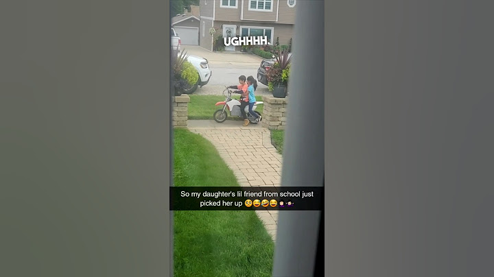 This dad’s reaction seeing his daughter being picked up by a boy 😂