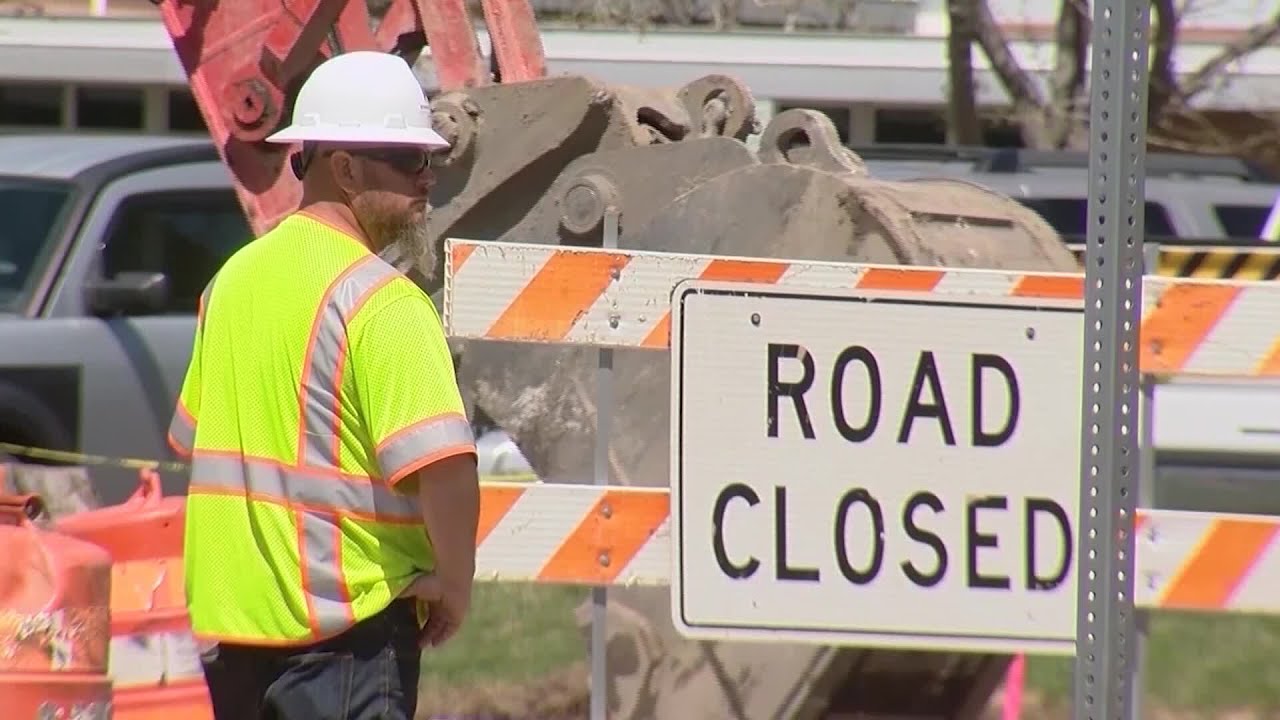 Senate votes to advance infrastructure bill