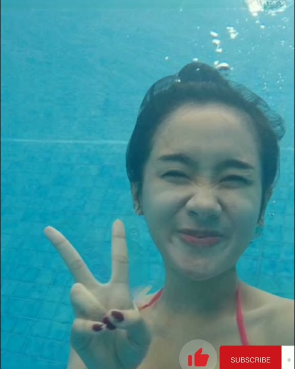 video Cita Citata berenang di pantai bali  👙😍