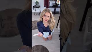 Lizzie Grey Office Crush & Nylon Fashion Icon Timeless Elegance Wiki, Biography & Measurement