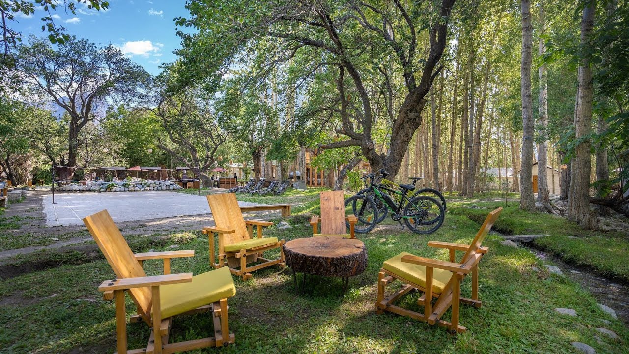 Organic Village Retreat | Hundar, India | Hotel Review 🏩