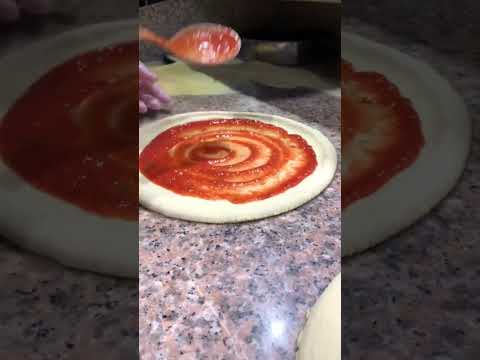 Секреты неаполитанской пиццы в "Пицца 25" в ТРК FORT Отрадное.
