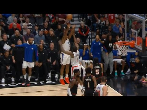 James Harden tries to block Kawhi Leonard's shot attempt 😂