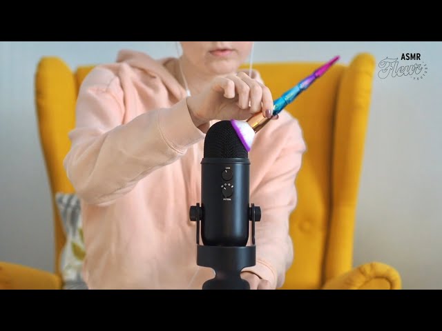 ASMR Microphone Brushing (no talking) 😴🖌