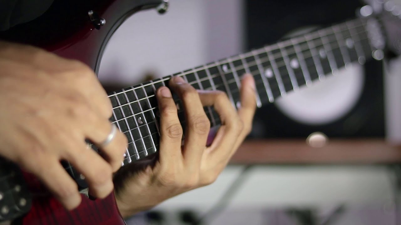 SWEEP PICKING - The Right Hand Secret