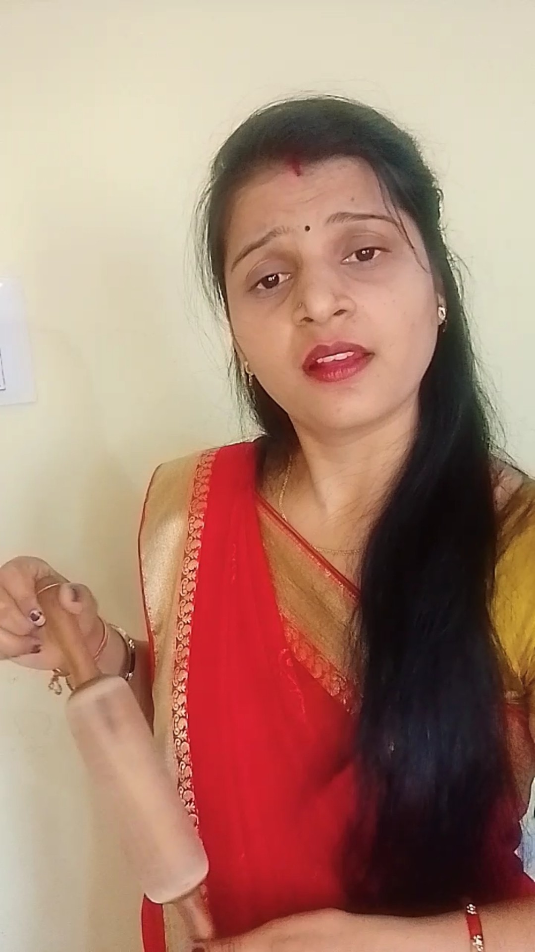 चार खाओगे या पांच #comedyshorts #funnyshorts #shorts #ytshorts #husbandwifecomedy #fajitabaji