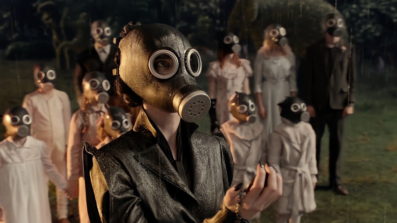 ولد بيلاقي نفسه في دار أيتام الأطفال فيه عندهم قدرات خارقة وغريبة Miss Peregrine's Home